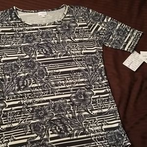 Lularoe L Gigi floral top NWT